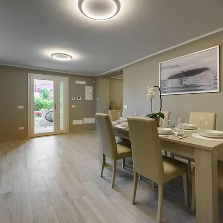 Casa With Pool 300M Beach 3 Bedrooms Forte dei Marmi