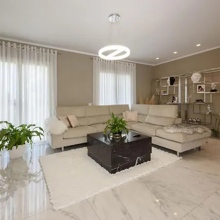 Casa With Pool 300M Beach 3 Bedrooms Apartment *