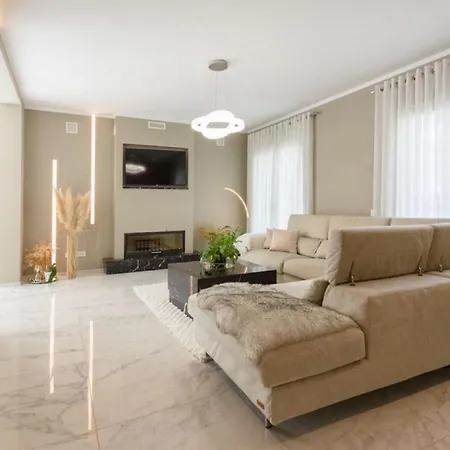 Casa With Pool 300M Beach 3 Bedrooms Apartment *