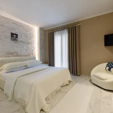 Apartment Casa With Pool 300M Beach 3 Bedrooms
